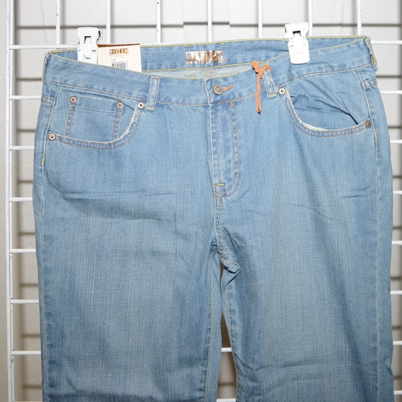 Sara j Parker Bitten womens jeans boyfriend sz 16 - Picture 2 of 4